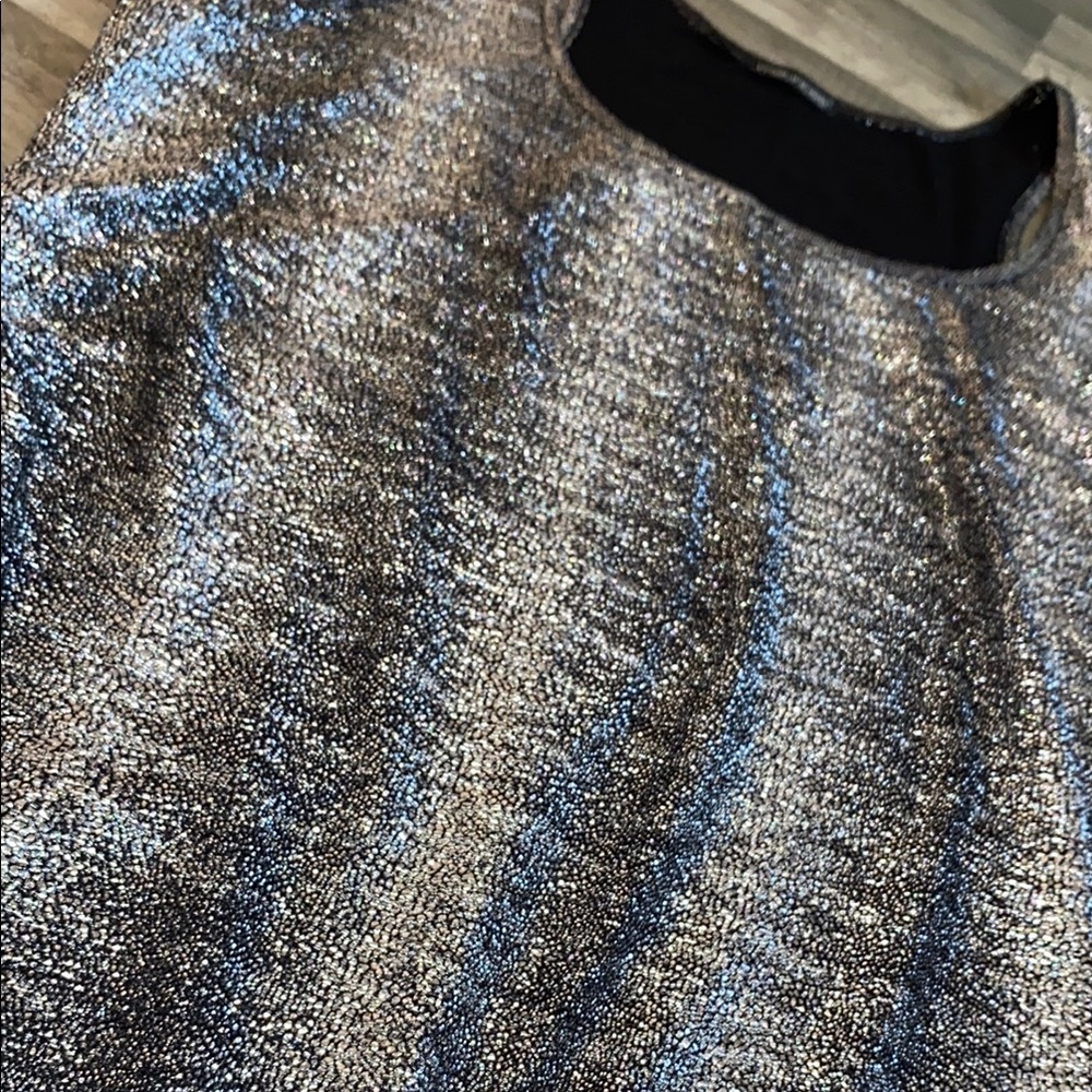 💚 2/$15 Maurices Gray Sleeveless Tank Top with Striped Pattern - Picture 2 of 2